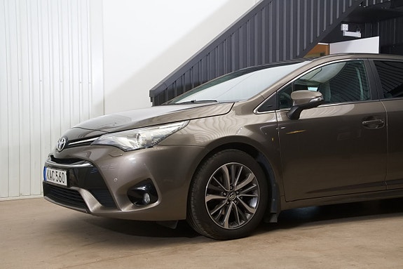 Toyota Avensis 6 of 24