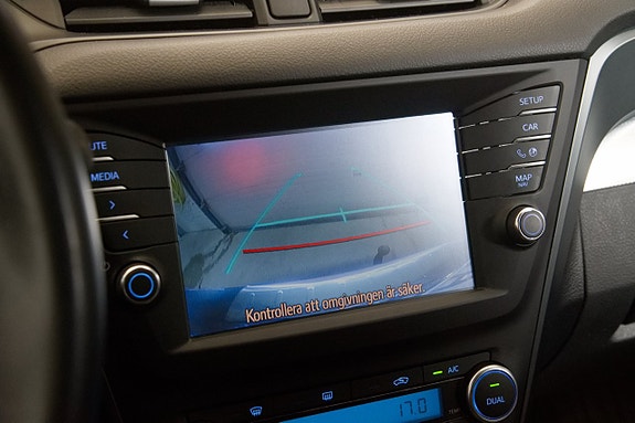 Toyota Avensis 12 of 24
