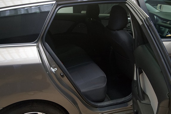 Toyota Avensis 24 of 24