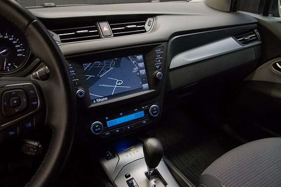 Toyota Avensis 19 of 24