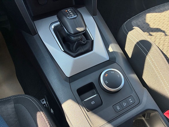 Volkswagen Amarok 12 of 15