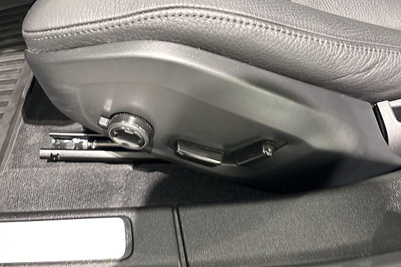 Volvo V60 19 of 30