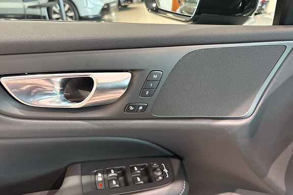 Volvo V60 21 of 30
