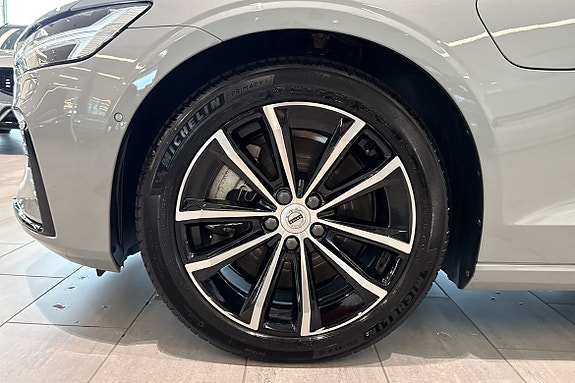 Volvo V60 17 of 30