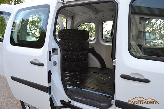 Renault Kangoo Express 8 of 12