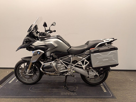 BMW R1200GS 4 of 8