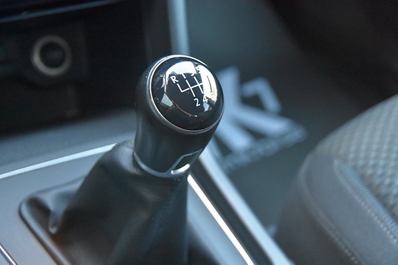 Volkswagen Touran 16 of 16