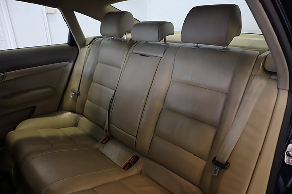 Audi A6 15 of 18