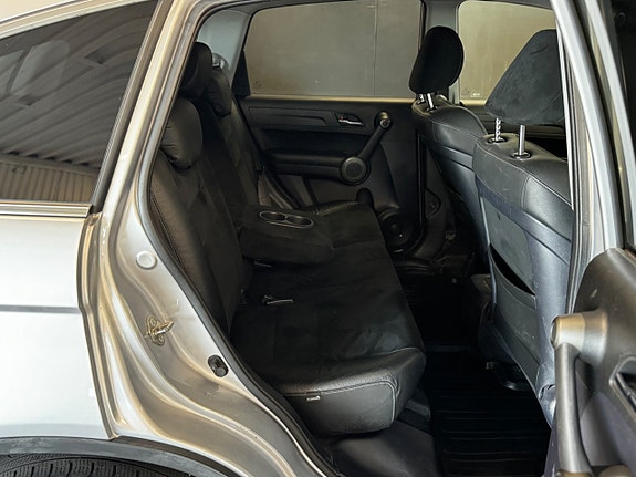 Honda CR-V 23 of 30