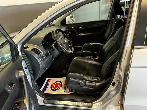 Honda CR-V 17 of 30
