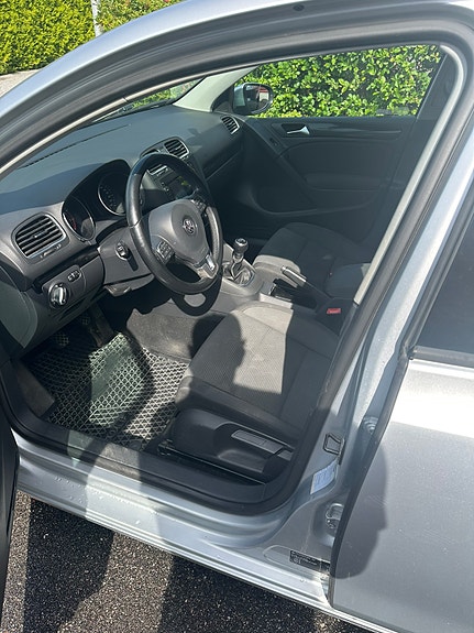 Volkswagen Golf VI 3 of 5