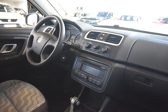 Skoda Fabia 9 of 13