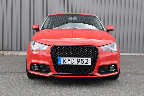 Audi A1 3 of 22