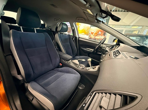 Honda Civic 10 of 15