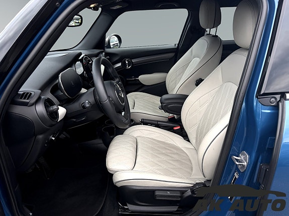 MINI Cooper S 6 of 9