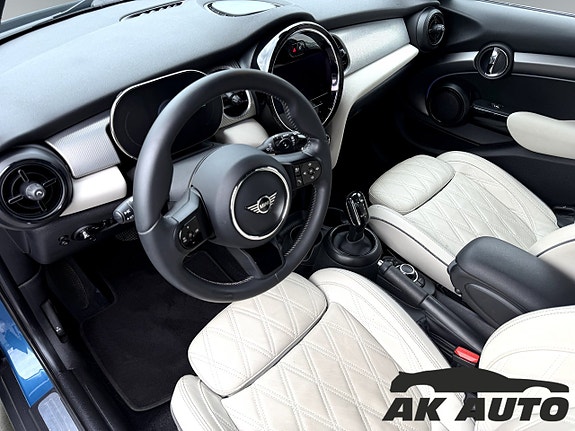 MINI Cooper S 5 of 5