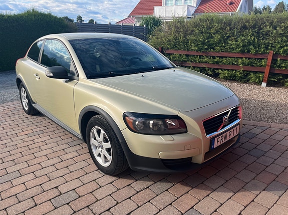 Volvo C30 2 of 5