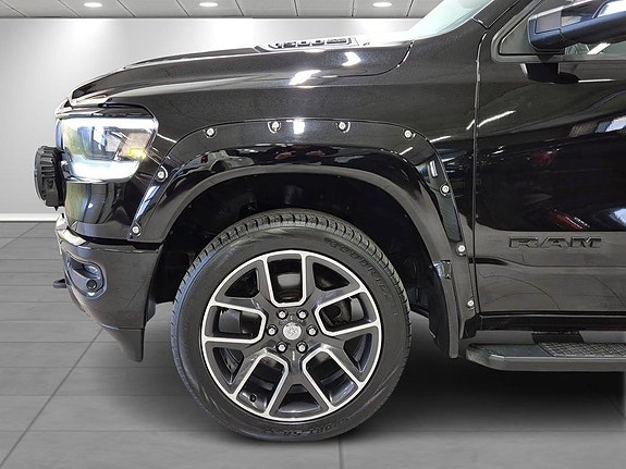 Dodge RAM 1500 3 of 5