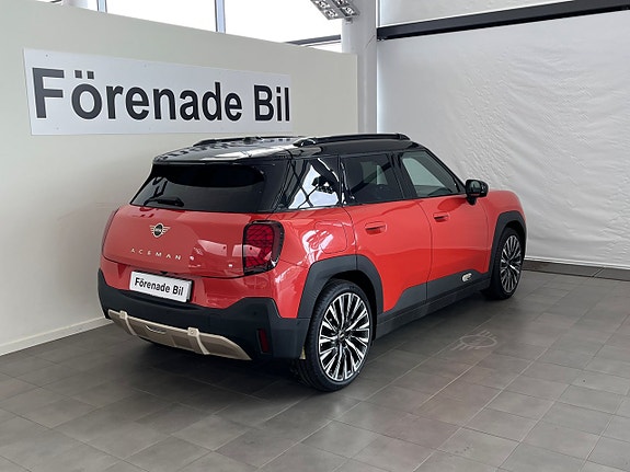 MINI Aceman E 11 of 13