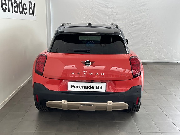 MINI Aceman E 12 of 13