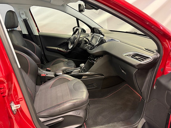 Peugeot 2008 7 of 10