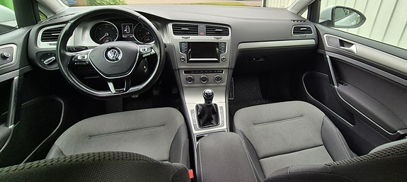 Volkswagen Golf VII 3 of 4