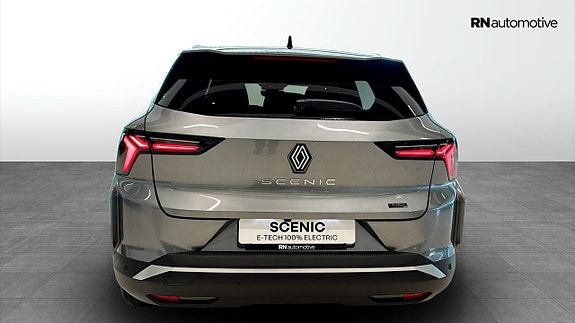 Renault Scenic E-Tech 4 of 19