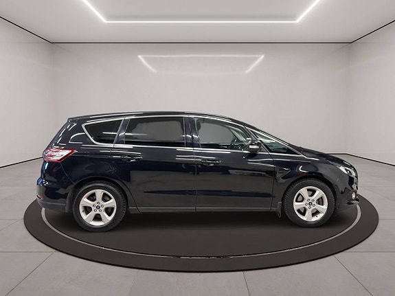 Ford S-MAX 26 of 29