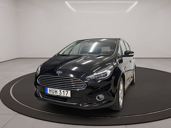Ford S-MAX 3 of 5