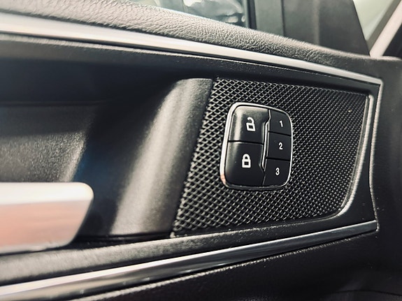 Ford S-MAX 14 of 29