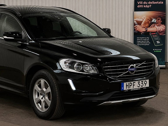 Volvo XC60 3 of 22