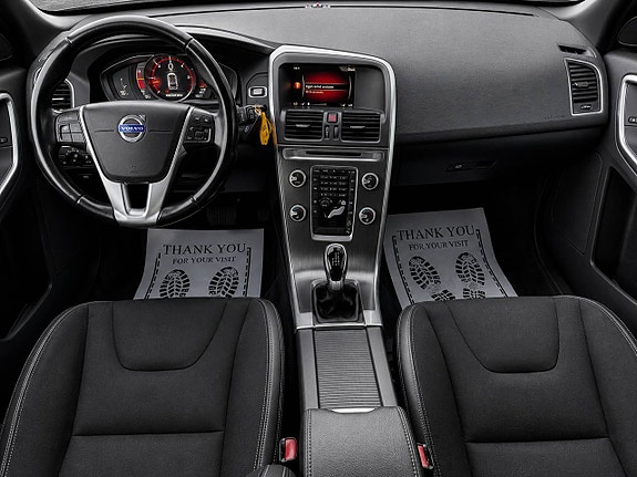 Volvo XC60 14 of 22