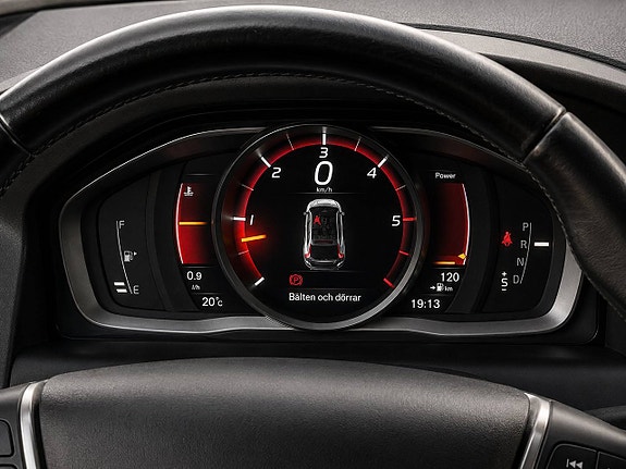 Volvo XC60 18 of 22