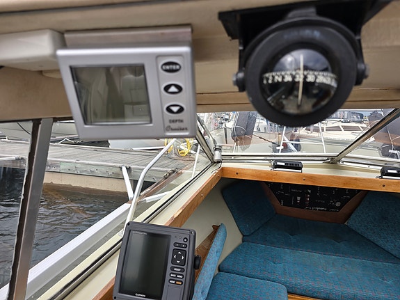 Coronet 24 Midi -77 KAD32 -99 13 of 14