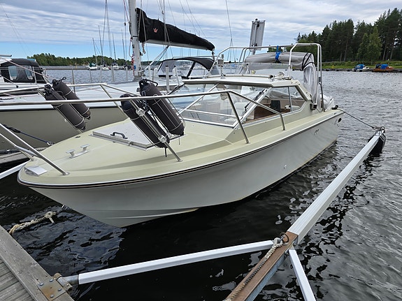 Coronet 24 Midi -77 KAD32 -99 2 of 14