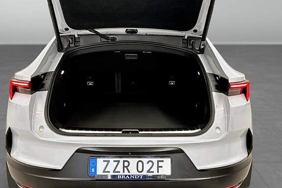 Polestar 4 9 of 9
