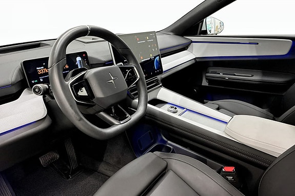 Polestar 4 5 of 5