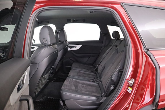 Audi Q7 14 of 26