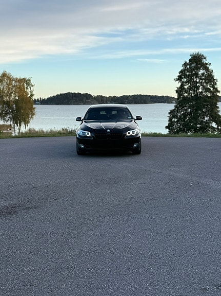 BMW 520d 2 of 9
