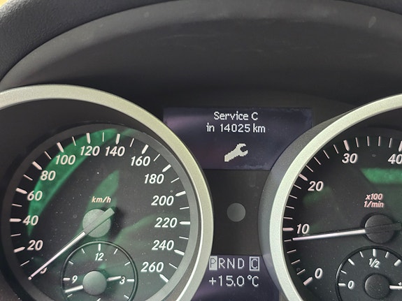 Mercedes-Benz SLK350 3 of 6