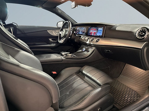 Mercedes-Benz E200 10 of 21
