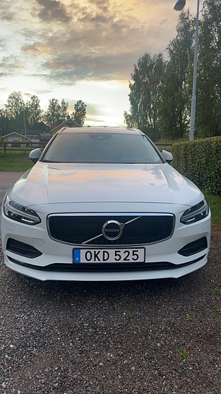 Volvo V90 3 of 5