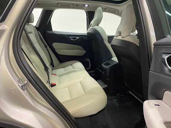 Volvo XC60 5 of 5