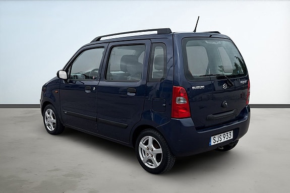 Suzuki Wagon R+ 3 of 5