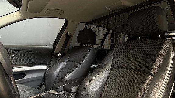 BMW 320 12 of 21