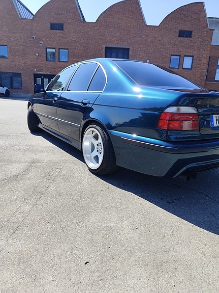 BMW 540i 2 of 5