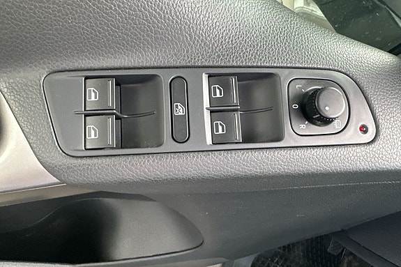 Volkswagen Tiguan 17 of 22