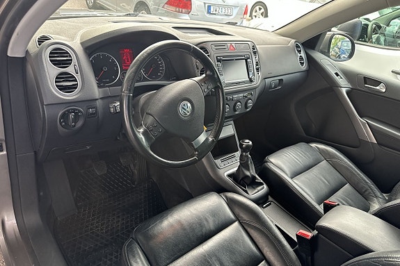 Volkswagen Tiguan 15 of 22