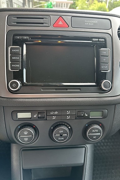 Volkswagen Tiguan 18 of 22