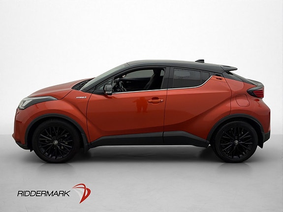 Toyota C-HR 2 of 30